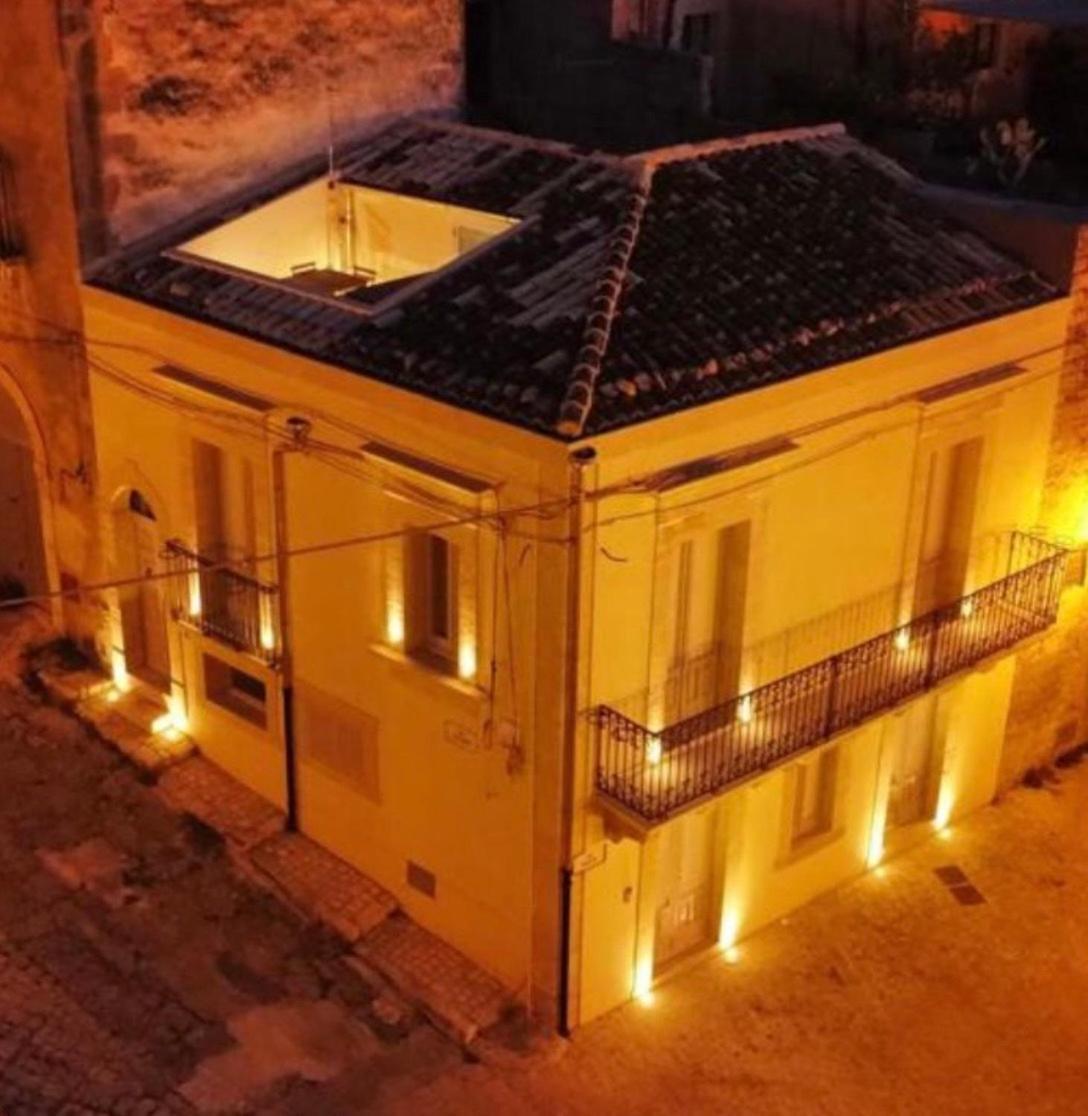Apartment Re Barocco Centro Storico A 5 Min Dal Mare *